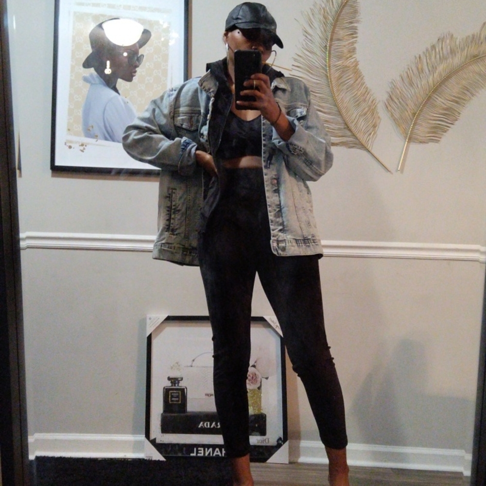 Zip Hoodie Velour Track Suit Set- Black ๐ค - Picture 7 of 11
